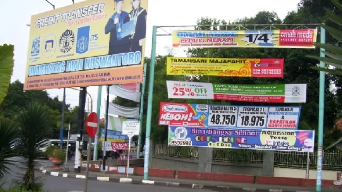 bentuk spanduk dan banner