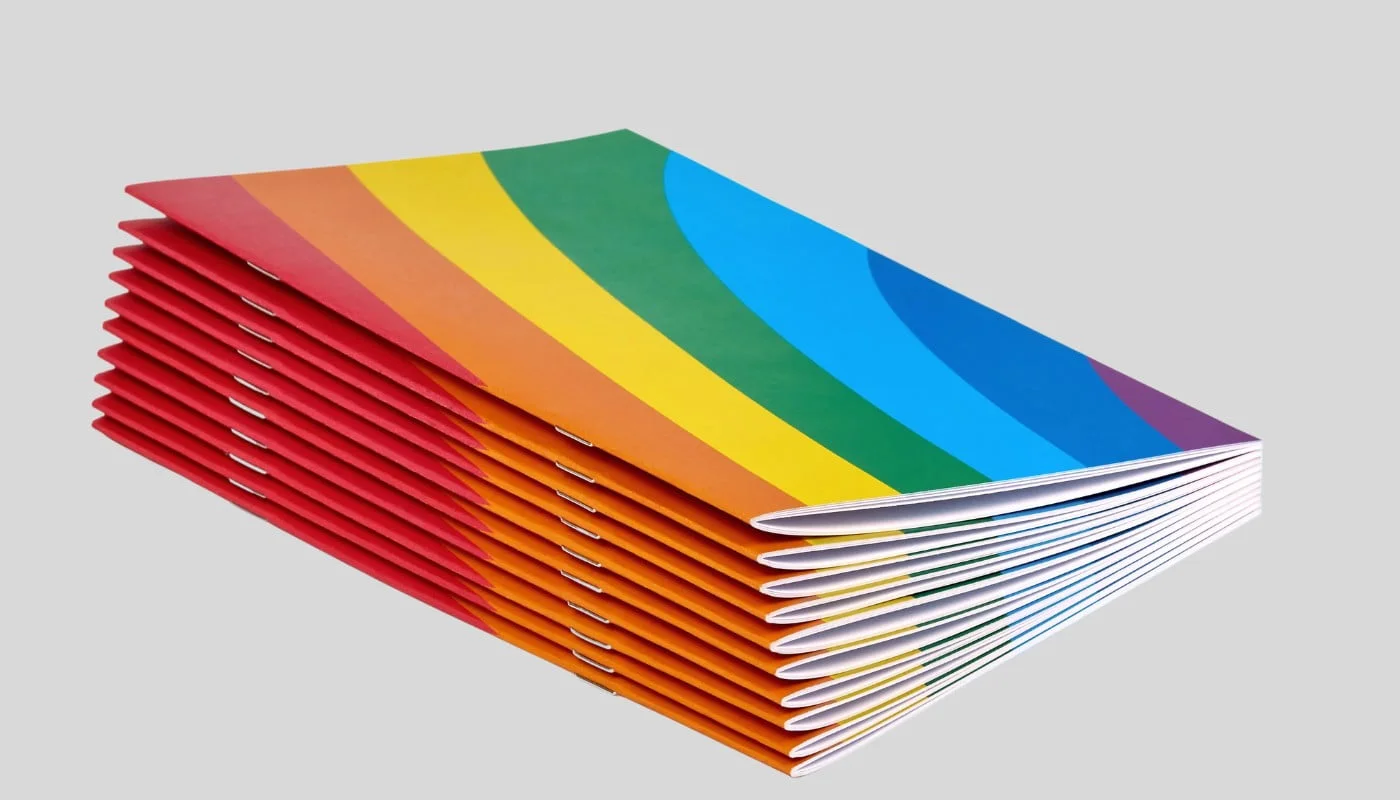 jilid buku kawat staples tengah